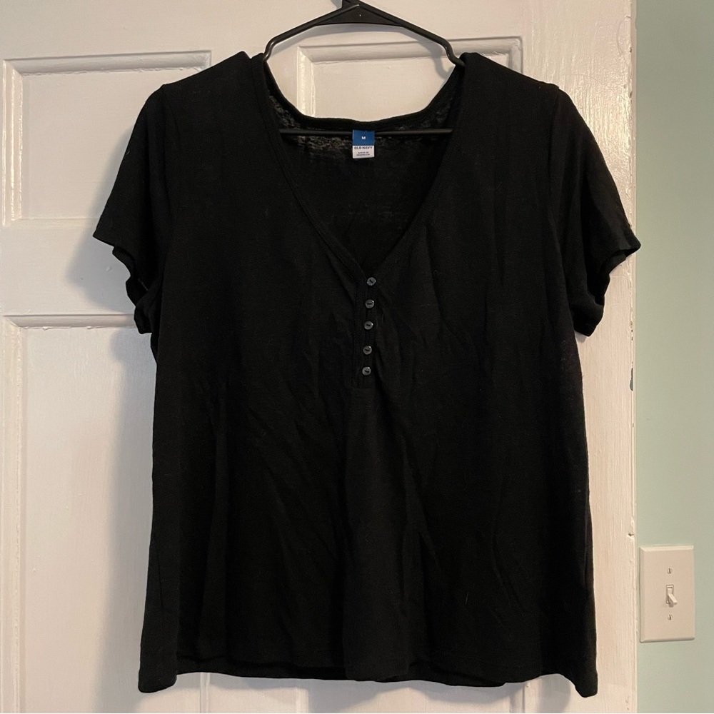 Old Navy V Neck Tee Shirt Black